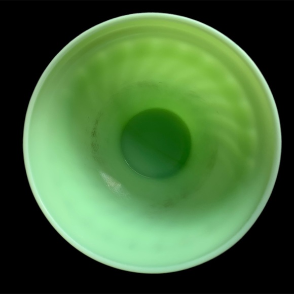 Purolator Shipping! Rare McKee Vintage Cracker Bowl Jadeite Swirl - Picture 3 of 3